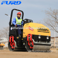 Rolo dobro do compactador do solo do cilindro de 1,7 toneladas com motor famoso (FYL-900)